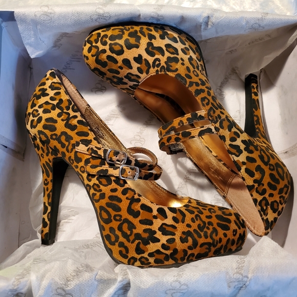 leopard heels size 11